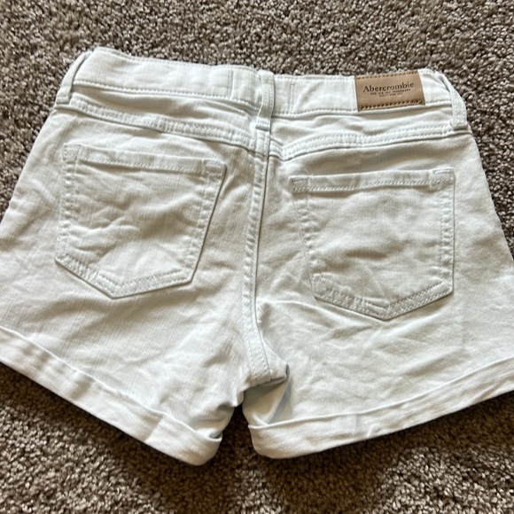 Abercrombie shorts in white girls size 9/10 - Picture 5 of 6